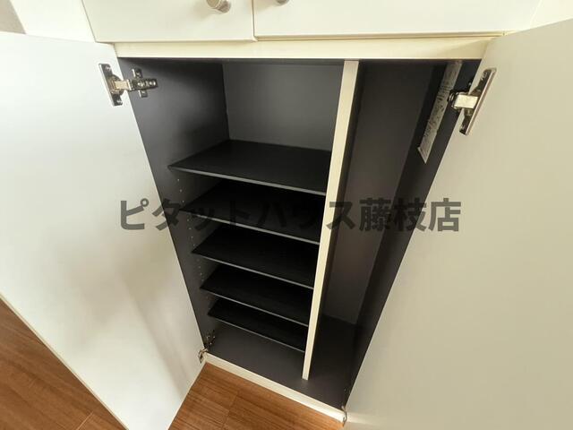 焼津市大栄町アパート 収納