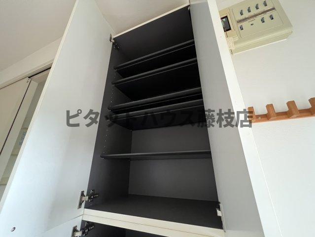 焼津市大栄町アパート 収納