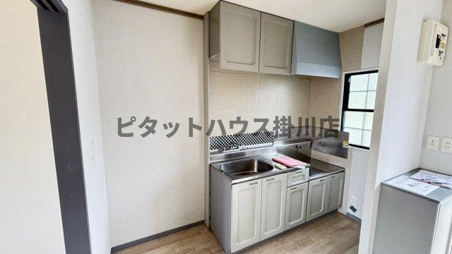 掛川市千羽アパート キッチン