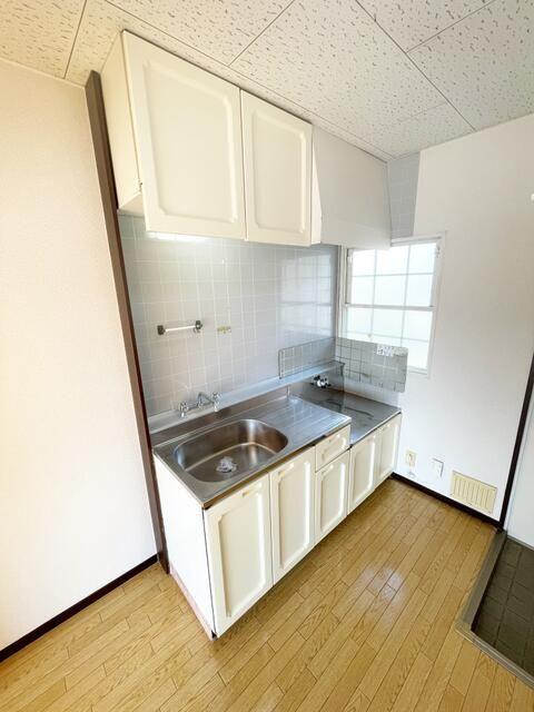 掛川市杉谷アパート キッチン
