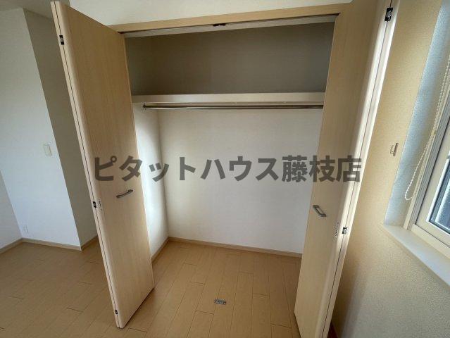 焼津市高新田アパート 収納