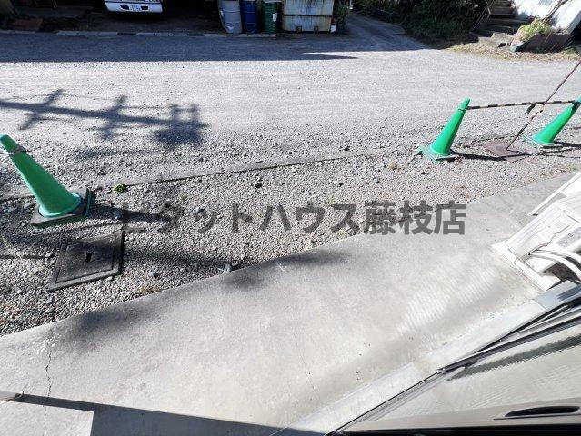 島田市稲荷アパート 庭