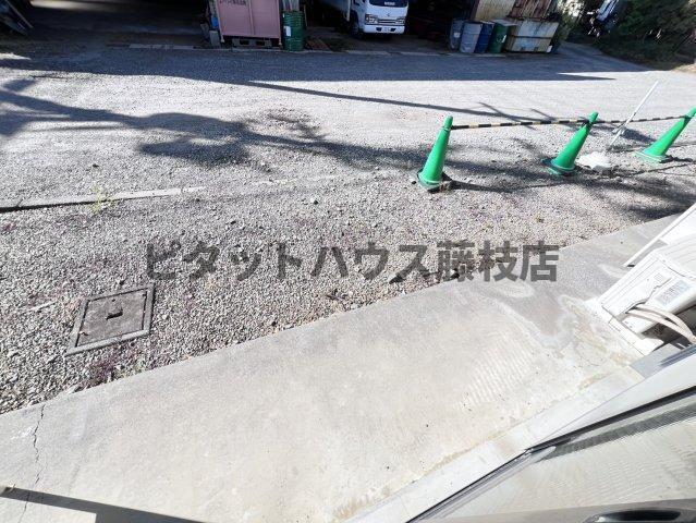 島田市稲荷アパート 庭