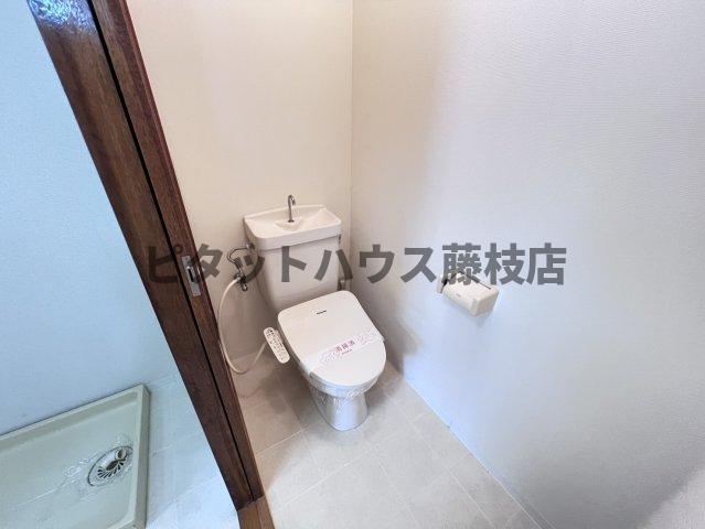 焼津市小土アパート トイレ