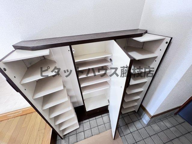 焼津市小土アパート 収納