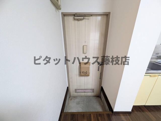藤枝市下青島アパート 玄関