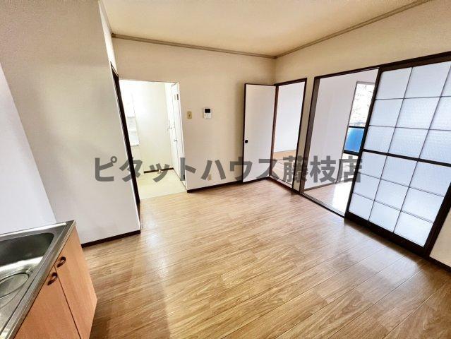 焼津市三ケ名アパート リビング