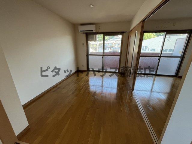 牧之原市波津マンション リビング