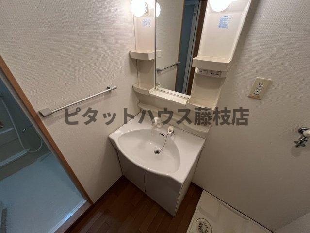 牧之原市波津マンション 洗面