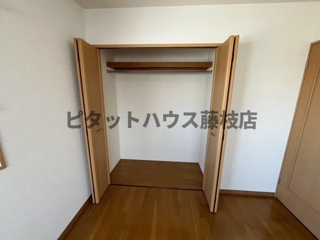 牧之原市波津マンション 収納