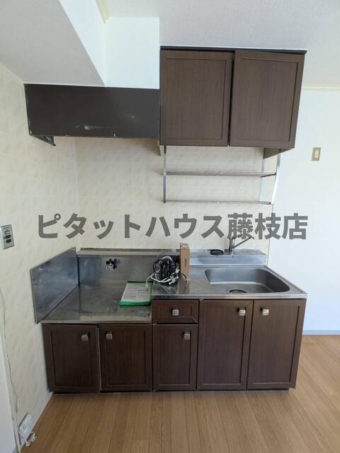 藤枝市南駿河台アパート キッチン