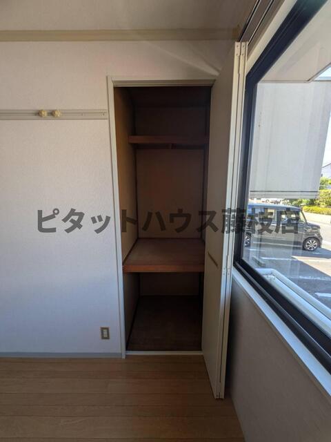 藤枝市南駿河台アパート 収納