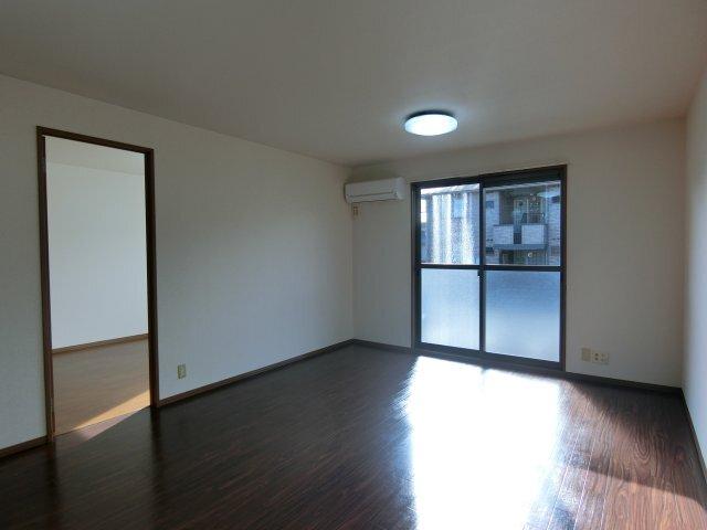 掛川市家代の里アパート リビング
