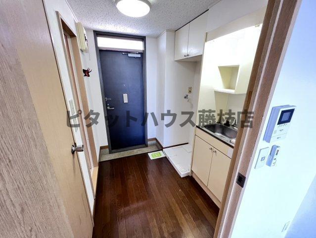 焼津市下小田アパート 玄関