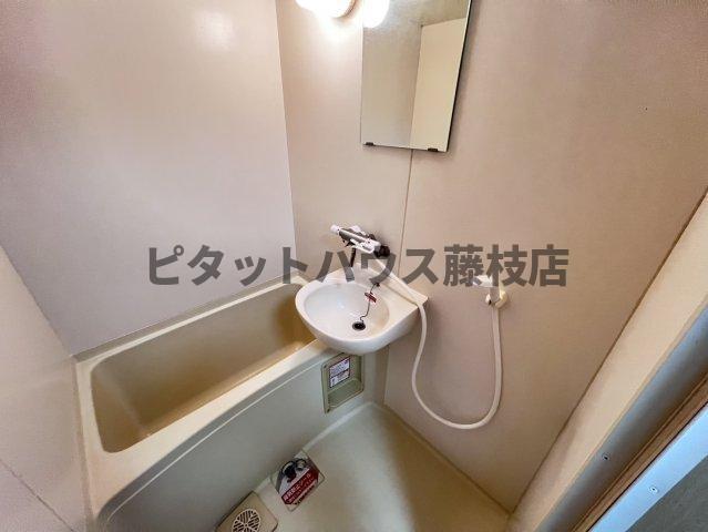 焼津市下小田アパート バス／シャワー