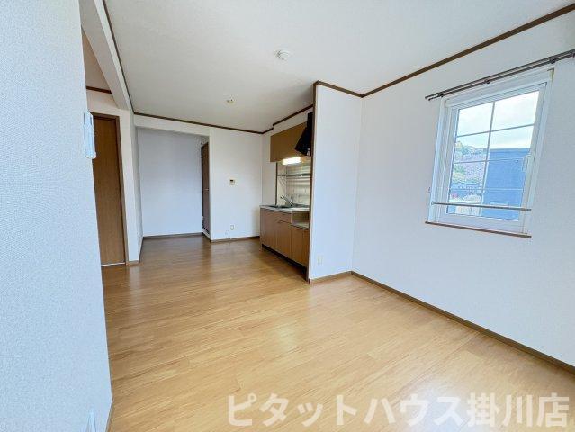 掛川市上西郷アパート リビング