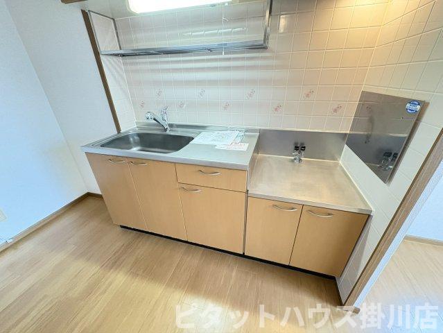 掛川市上西郷アパート キッチン