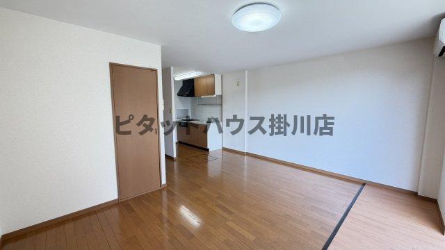 袋井市春岡テラスハウス リビング