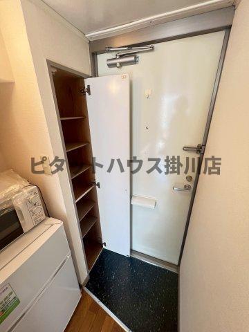 袋井市浅名アパート 玄関
