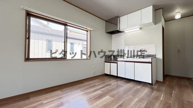 掛川市十九首アパート 室内