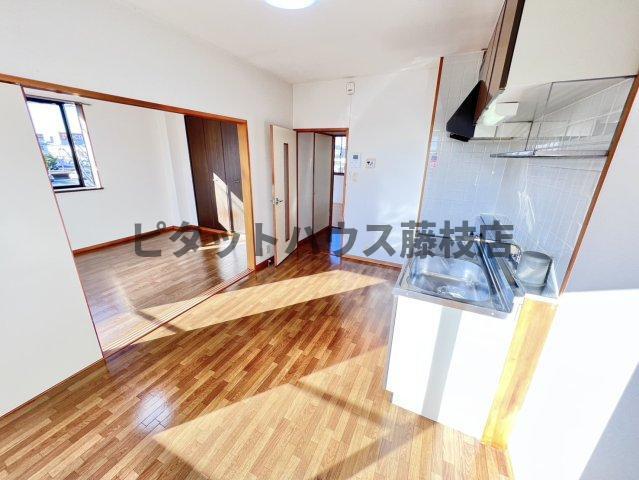焼津市石津アパート リビング