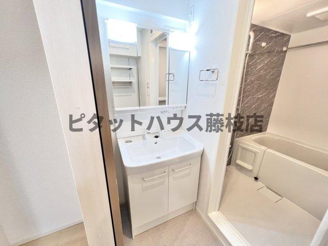 焼津市塩津アパート 洗面