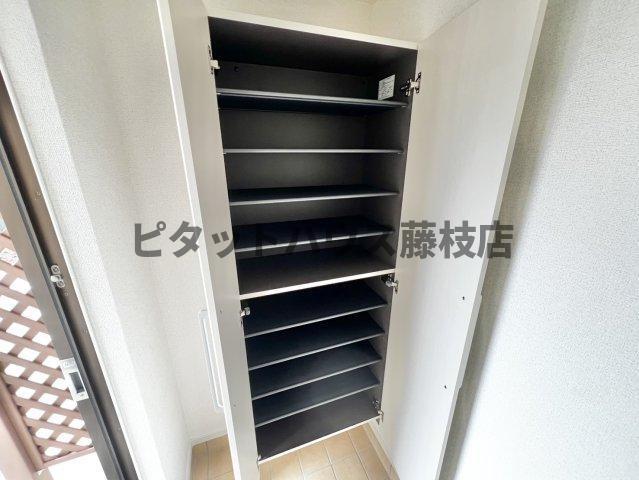 焼津市大村新田アパート 収納