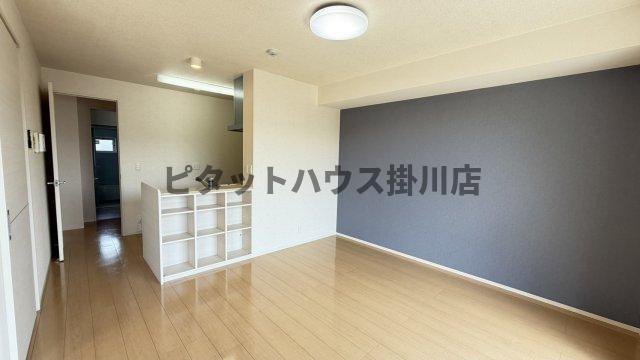 菊川市下平川アパート リビング