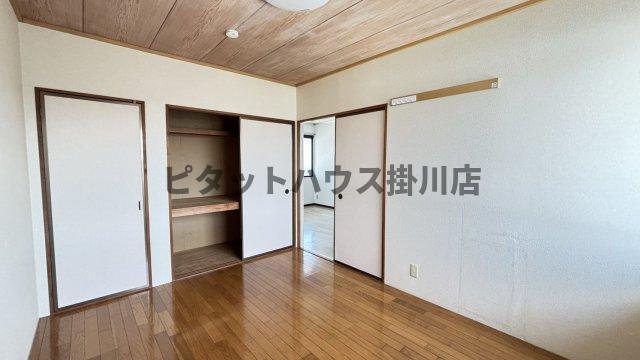 袋井市久能アパート リビング