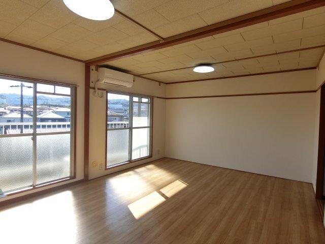 掛川市下俣南マンション リビング
