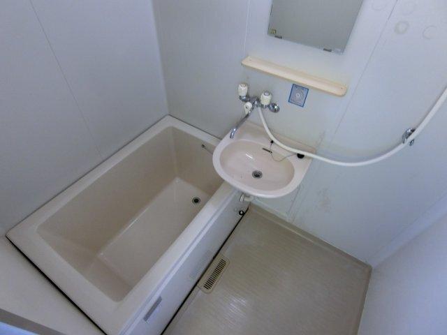 掛川市青葉台アパート バス／シャワー