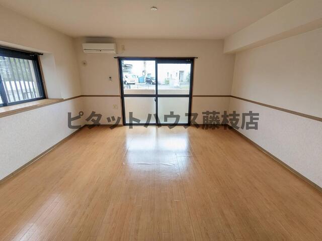 島田市岸町マンション リビング