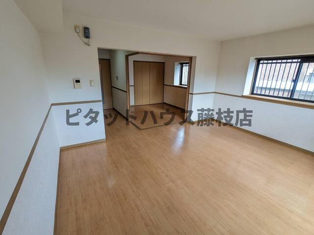 島田市岸町マンション リビング