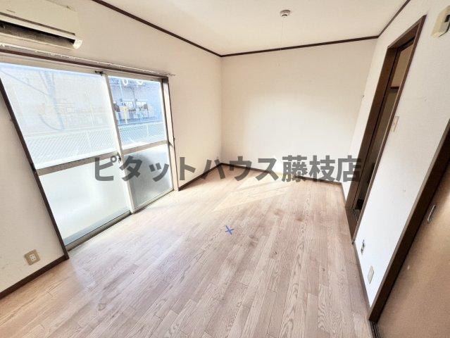 藤枝市小石川町アパート リビング