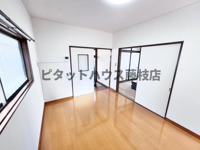 焼津市小土アパート リビング