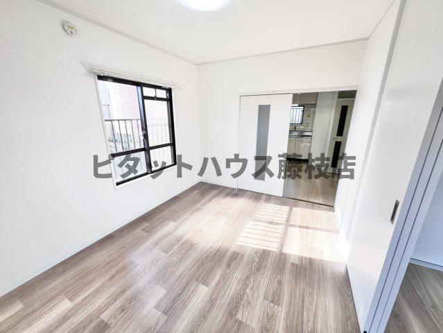 焼津市三ケ名マンション リビング
