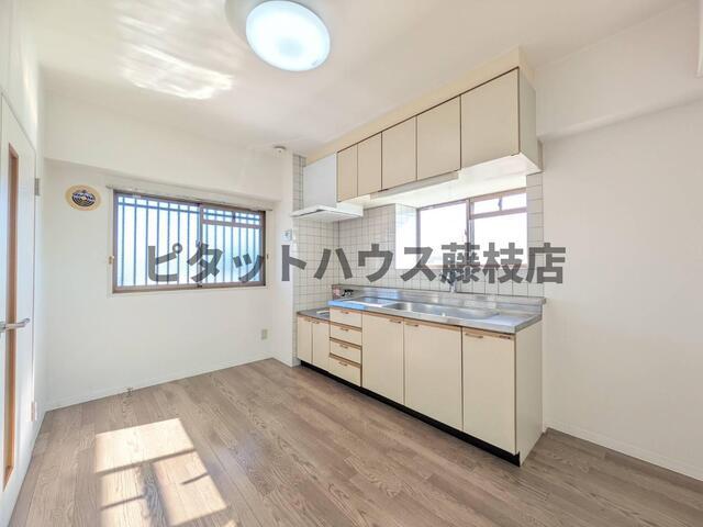 藤枝市前島マンション リビング