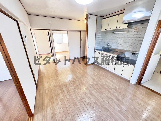 焼津市三ケ名アパート リビング