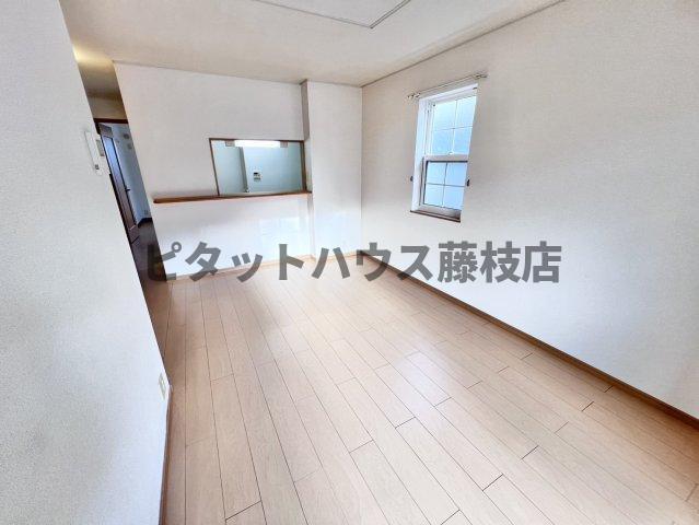 焼津市高新田アパート リビング