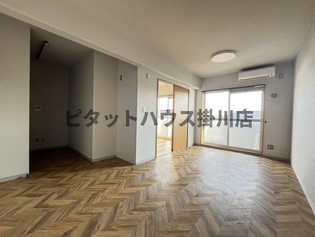 掛川市上屋敷マンション リビング