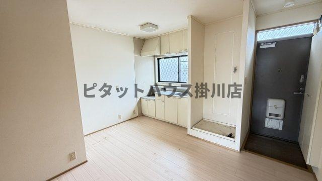 掛川市弥生町アパート リビング