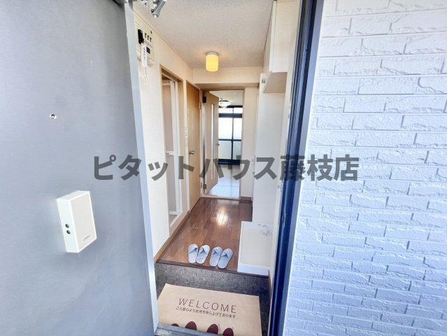 牧之原市布引原アパート 玄関
