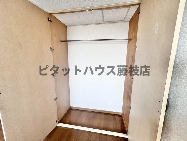 牧之原市布引原アパート 収納
