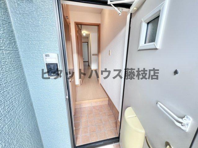 焼津市高新田アパート 玄関