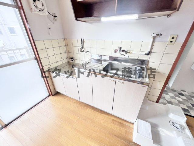 焼津市浜当目マンション キッチン