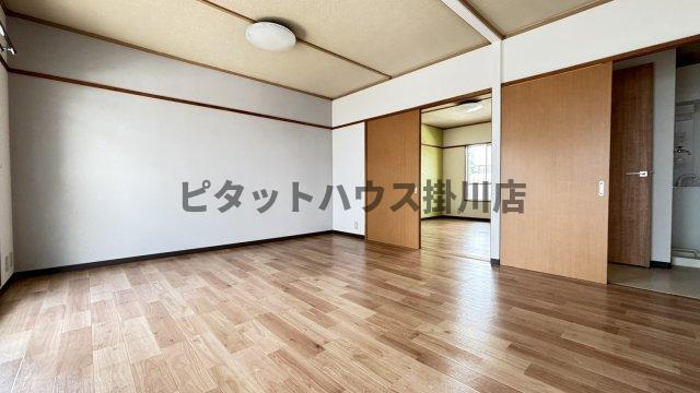 掛川市南マンション リビング