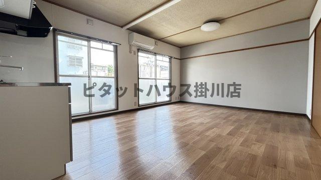 掛川市南マンション リビング