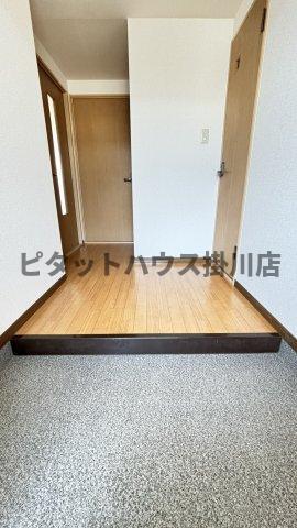 掛川市下垂木マンション 玄関