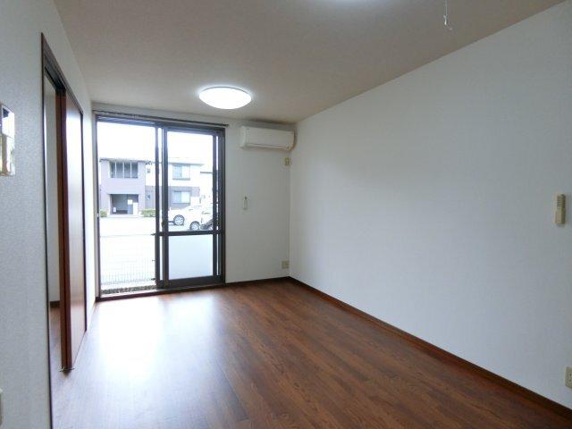 袋井市上山梨アパート リビング