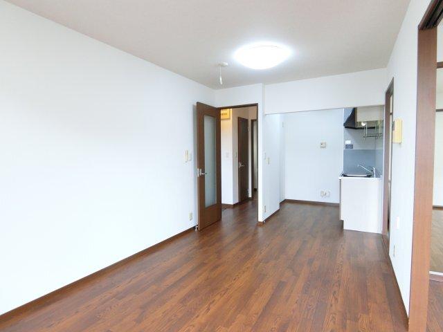 袋井市上山梨アパート リビング